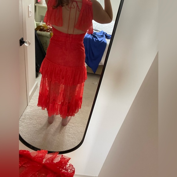 ALEXIS, Size M, Poppy-red Peekaboo Lace MIDI Dress - Picture 8 of 8